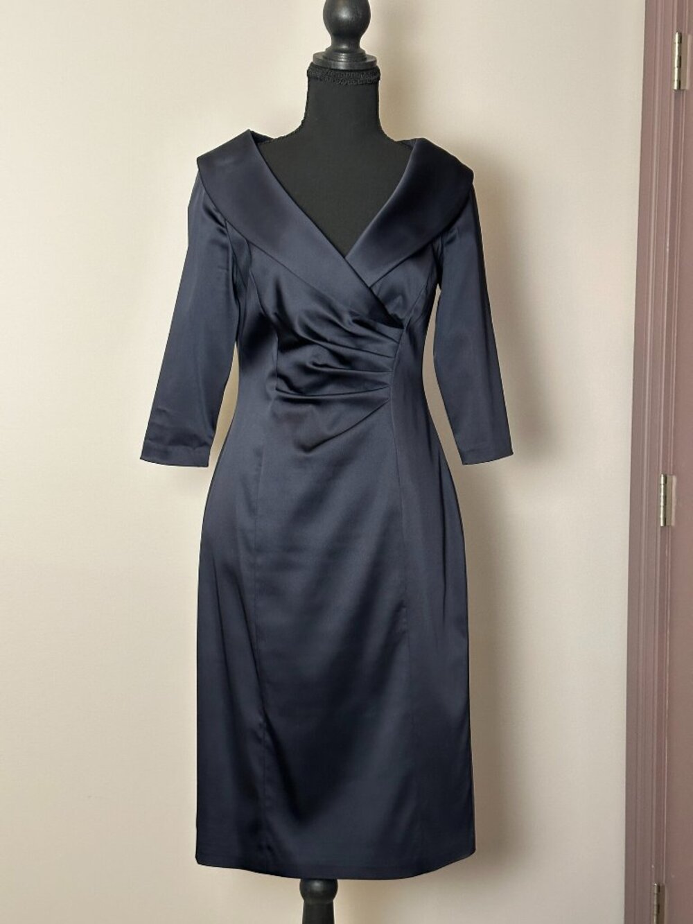 Kay Unger Navy Satin Portrait Collar 3/4 Sleeve Mother of Bride Dress Size 4